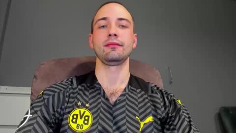 Snapshot of free_man___ chatting on 21, 11, 2025 Andrew online show from 21, 11, 2025