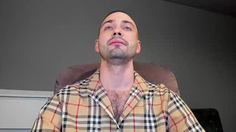 Snapshot of free_man___ chatting on 27, 11, 2025 Andrew online show from 27, 11, 2025