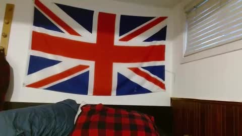 Snapshot of freemee1 chatting on 17, 11, 2025 onenutwonder online show from 17, 11, 2025