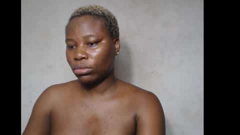 frekkymorelle online show from 24, 10, 2025