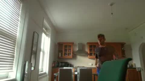 Snapshot of frenchbdmaninlondon chatting on 5, 11, 2025 Horny Paul online show from 5, 11, 2025