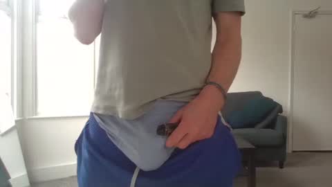 Snapshot of frenchbdmaninlondon chatting on 17, 4, 2026 Horny Paul online show from 17, 4, 2026