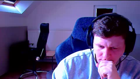 Snapshot of frenchfrieswithmayo chatting on 5, 10, 2025 French fries online show from 5, 10, 2025