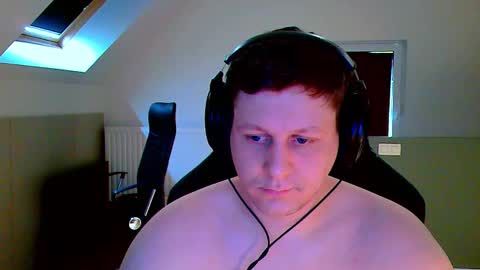 Snapshot of frenchfrieswithmayo chatting on 12, 10, 2025 French fries online show from 12, 10, 2025