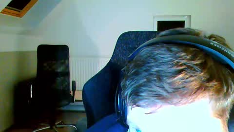 Snapshot of frenchfrieswithmayo chatting on 24, 10, 2025 French fries online show from 24, 10, 2025