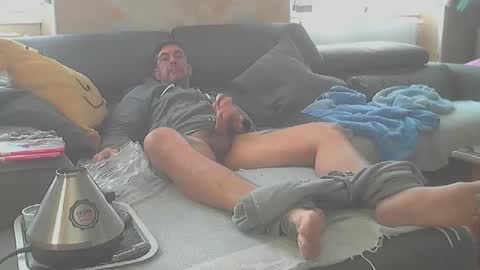 Snapshot of frenchpapalover chatting on 3, 12, 2024 frenchpapalover online show from 3, 12, 2024