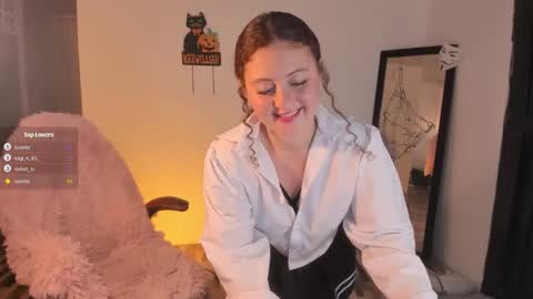 Snapshot of fresita44 chatting on 23, 10, 2025 see u 500 pm hora col online show from 23, 10, 2025