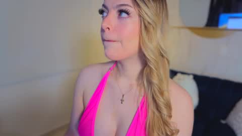 fresita_pink_ online show from 21, 11, 2025