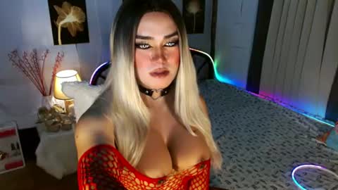 Snapshot of freya_lovestocum chatting on 22, 6, 2026 Miss Frea online show from 22, 6, 2026