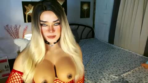 Snapshot of freya_lovestocum chatting on 29, 6, 2026 Miss Frea online show from 29, 6, 2026