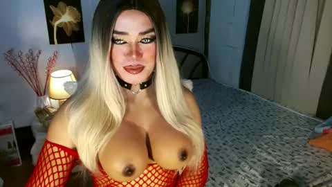 Snapshot of freya_lovestocum chatting on 29, 6, 2026 Miss Frea online show from 29, 6, 2026