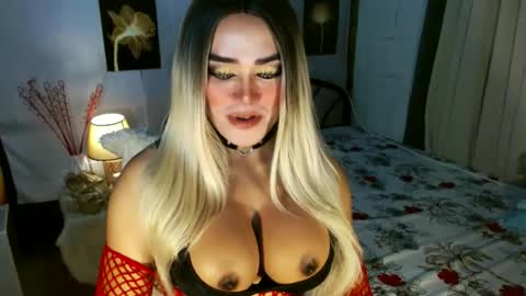Snapshot of freya_lovestocum chatting on 1, 7, 2026 Miss Frea online show from 1, 7, 2026