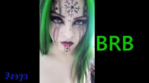 freyaa_sorceress online show from 10, 3, 2025