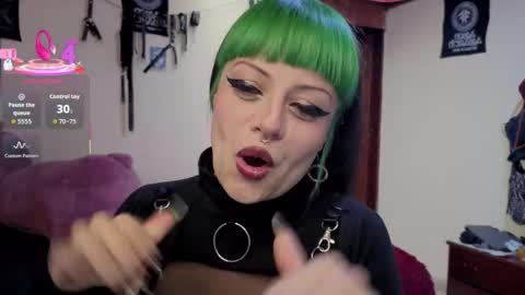 freyaa_sorceress online show from 30, 11, 2025