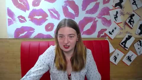 FreyaDak online show from 8, 9, 2025