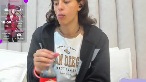 Snapshot of freyamoller chatting on 7, 1, 2025 FREYA online show from 7, 1, 2025
