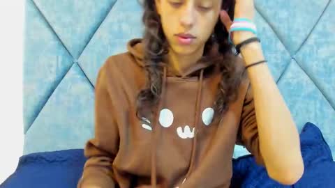 Snapshot of freyamoller_ chatting on 15, 1, 2026 FreyaMoller online show from 15, 1, 2026