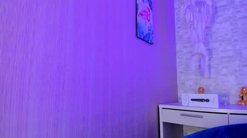 Pau. online show from 11, 9, 2025