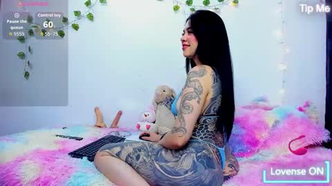 Freyja Rouse online show from 26, 10, 2025