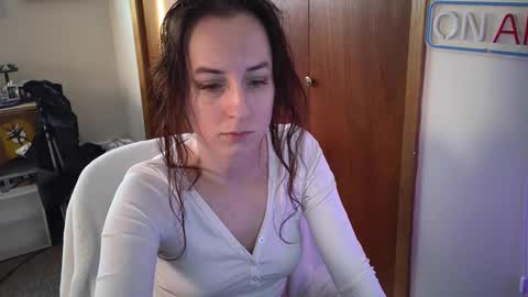FreyaTheGemini online show from 18, 12, 2024