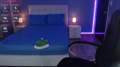 frida_lassi_ online show from 5, 12, 2024