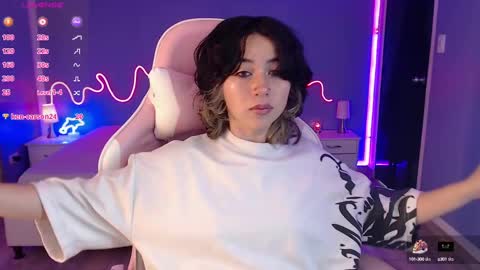 frida_lassi_ online show from 7, 3, 2025