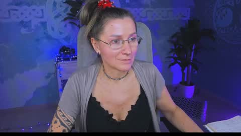 Frida Tander online show from 29, 12, 2024