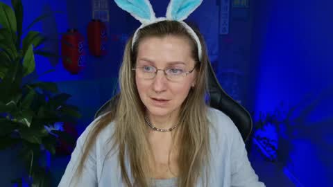 Frida Tander online show from 30, 12, 2024