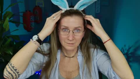 Frida Tander online show from 30, 12, 2024