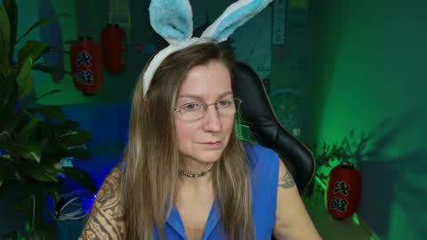 Frida Tander online show from 31, 12, 2024