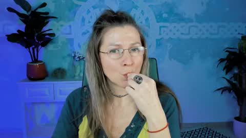 Frida Tander online show from 6, 3, 2025