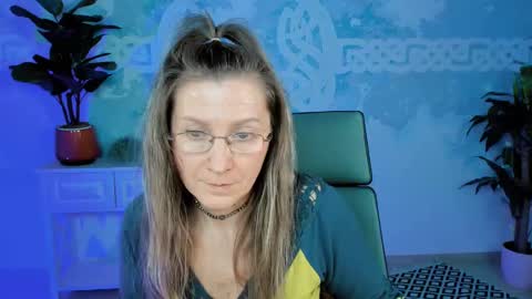 Frida Tander online show from 6, 3, 2025