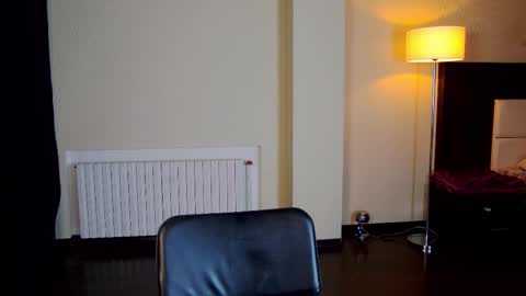 Snapshot of friend123211 chatting on 16, 2, 2025 Viktor online show from 16, 2, 2025