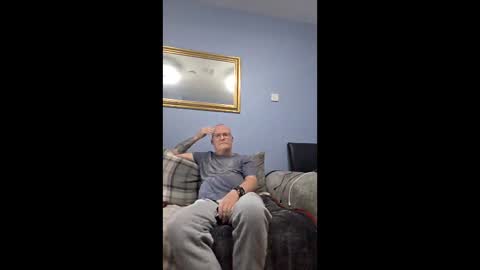 Snapshot of friendlydave528793 chatting on 14, 12, 2025 friendlydave528793 online show from 14, 12, 2025