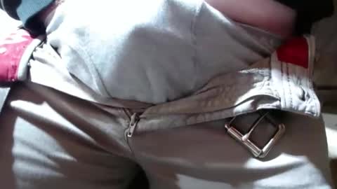 Snapshot of frighterkill13 chatting on 5, 12, 2025 frighterkill13 online show from 5, 12, 2025