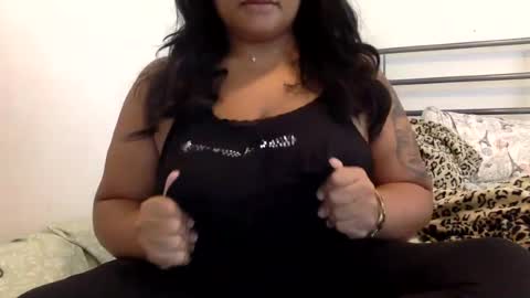 Friskybabexo  online show from 22, 6, 2026