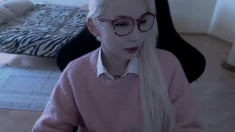 Lilith online show from 4, 5, 2026