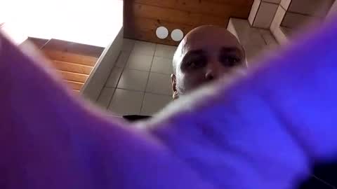 frost3us519185 online show from 25, 2, 2025