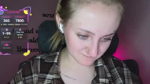 Snapshot of frosty_blueberries4 chatting on 30, 11, 2025 ANA online show from 30, 11, 2025