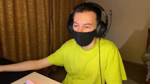 Snapshot of froztai chatting on 4, 12, 2025 froztai online show from 4, 12, 2025