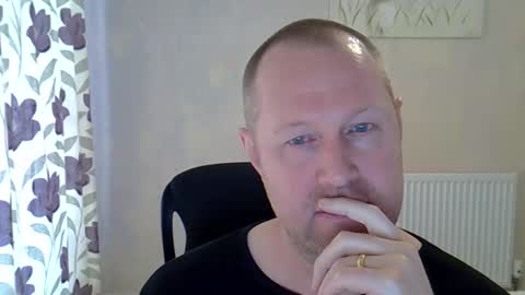 Fuck Buddy UK online show from 7, 4, 2026