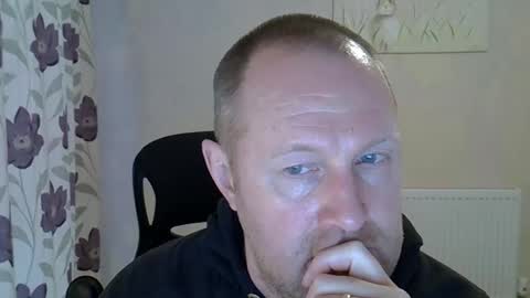Snapshot of fuck_buddy_uk chatting on 8, 5, 2026 Fuck Buddy UK online show from 8, 5, 2026