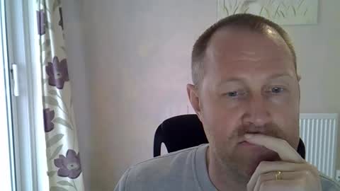 Snapshot of fuck_buddy_uk chatting on 15, 5, 2026 Fuck Buddy UK online show from 15, 5, 2026