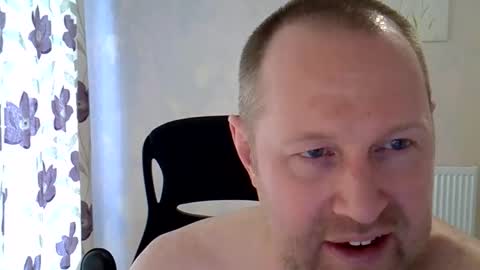 Snapshot of fuck_buddy_uk chatting on 26, 5, 2026 Fuck Buddy UK online show from 26, 5, 2026