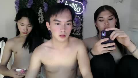   online show from 13, 2, 2025