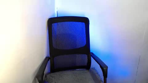 sweetyJENNY online show from 9, 1, 2026