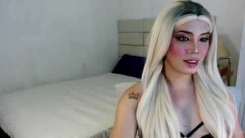 Snapshot of fucking_neil chatting on 6, 11, 2025 MISS NEILLY online show from 6, 11, 2025