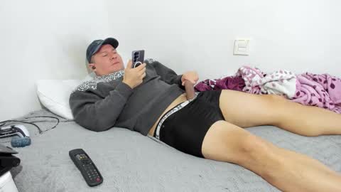 Fuckdirtymen online show from 18, 3, 2026