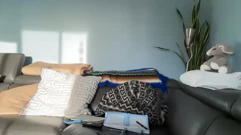 Snapshot of fuertecock chatting on 12, 1, 2026 Gregorio online show from 12, 1, 2026