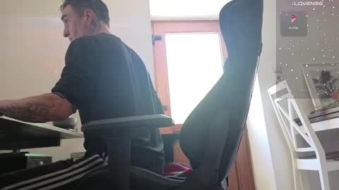 FullArtOfSex online show from 6, 10, 2025